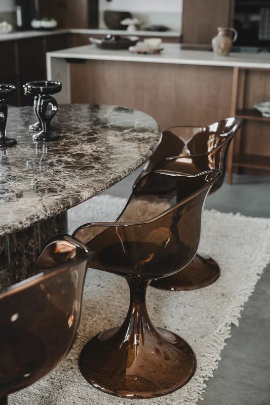 Brown - Gloss Chair