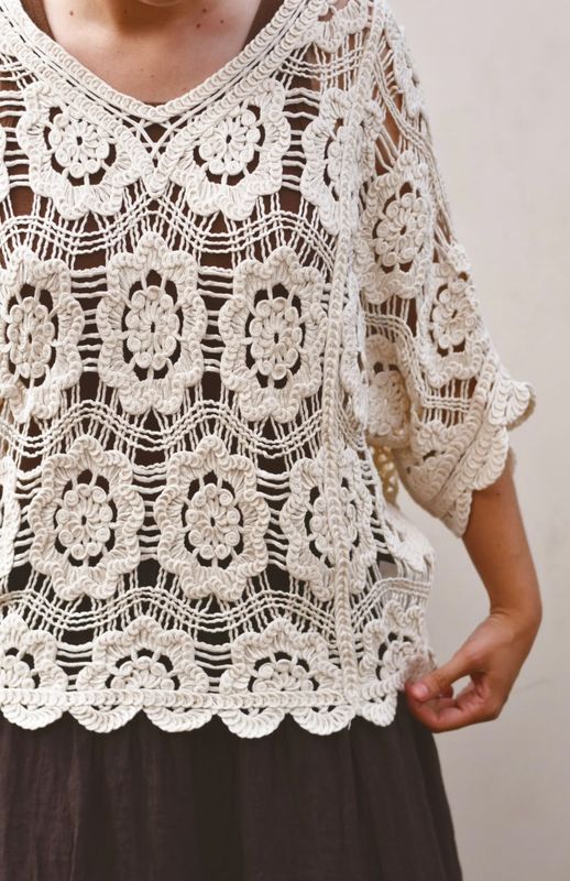 Beige - Sassie Heklet Topp